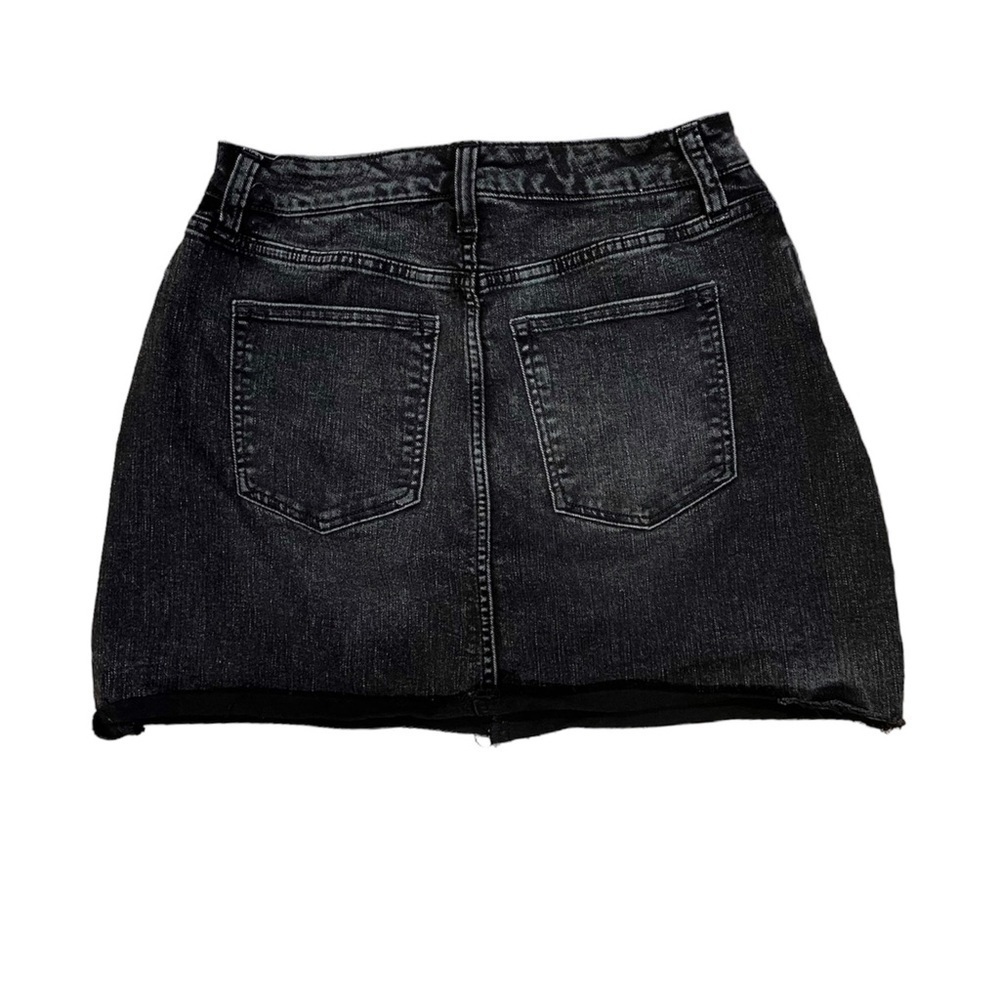 Banana Republic Black Denim Skirt Raw Hem Women Size 4 Modern - Picture 3 of 3